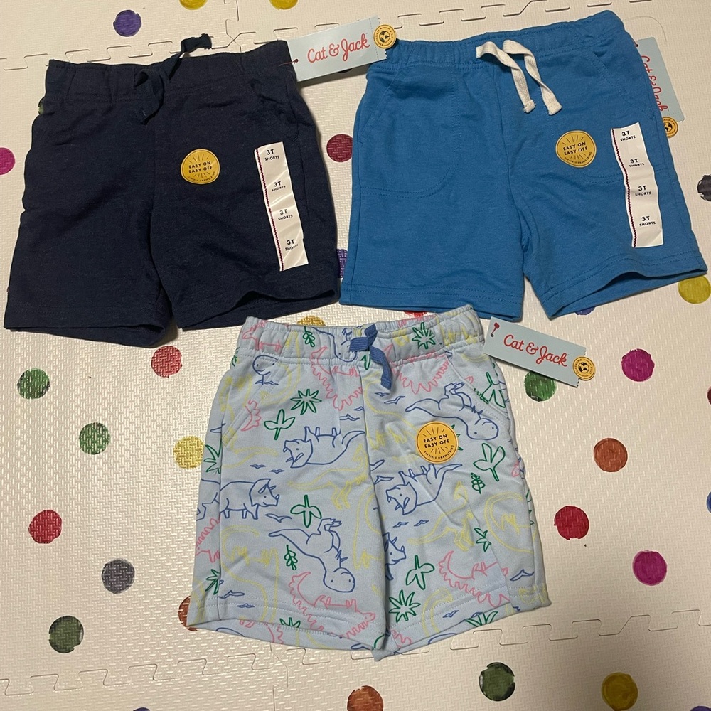 (NWT) 3 pairs of Cat & Jack Toddler boy shorts 3T.